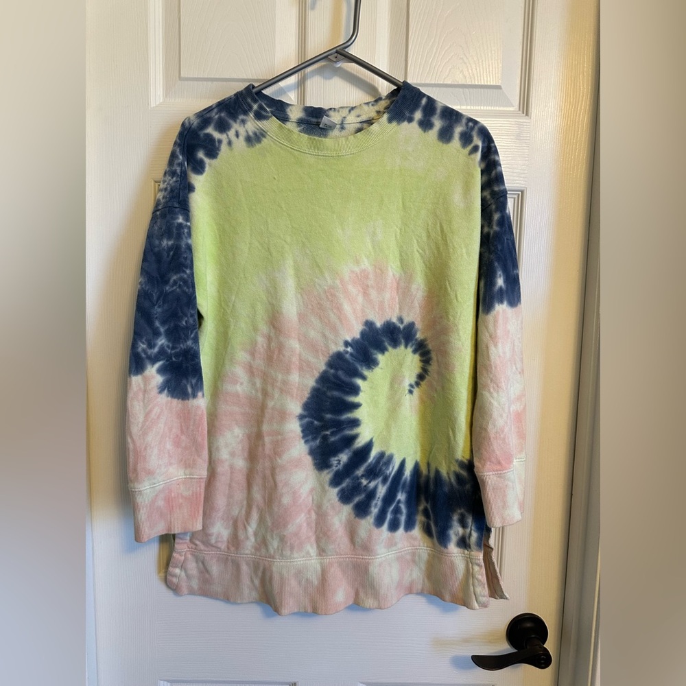 Old Navy tie-dye sweatshirt